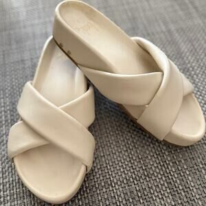 BEEK Leather Rhea Platform Flatform Criss Cross Comfort Sandals Eggshell White 8